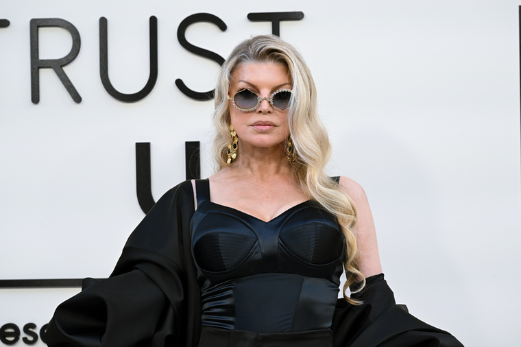 A siker megtartása néha még nehezebbnek bizonyul Hollywoodban, mint az elérése – ezt a leckét sok sztár a saját kárán tanulta meg