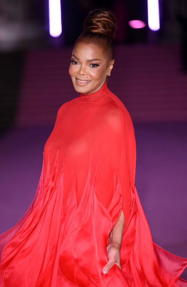 Janet JacksonJanet Jackson 2004-ben vált médiabotrány áldozatává miután a Super Bowl Halftime Show-on Justin Timberlake-kel együtt lépett fel