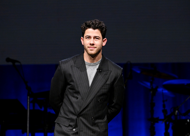 Nick Jonas&nbsp;Az énekes 13 éves volt, amikor 1-es típusú cukorbetegséget diagnosztizáltak nála