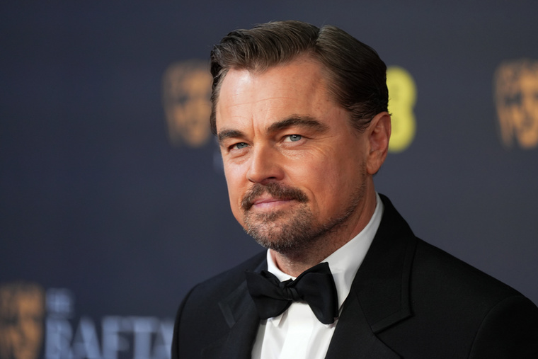 Leonardi DiCaprio&nbsp;A többszörös Oscar-díjas színész hosszú évek óta reflektorfényben él, kapcsolatai rendszeresen a címlapokra kerülnek