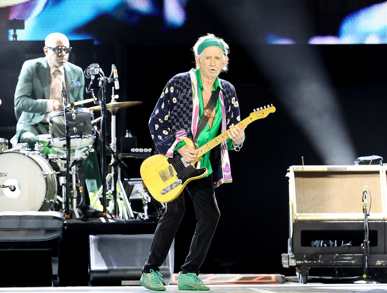 Keith RichardsA Rolling Stones gitárosa korábban azt állította, hogy jó néhány UFO-észlelésben volt része.„Láttam néhányat, de semmi olyat, amit bármelyik minisztérium elhinne” – magyarázta a BBC News szerint a hatvanas évek végén