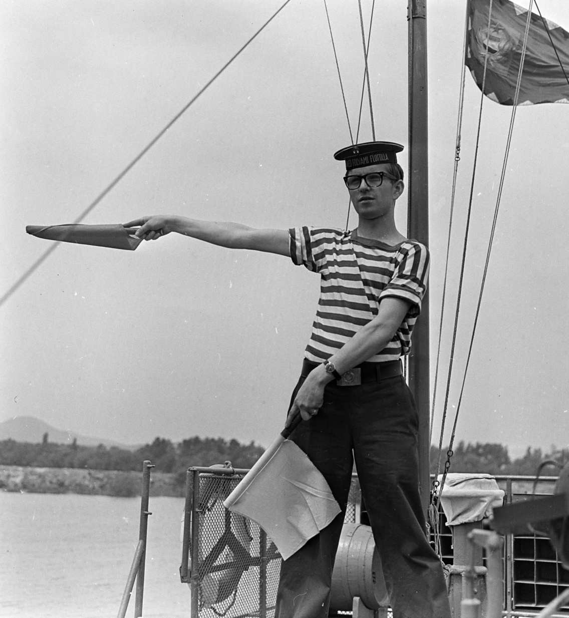 Flottilla-öböl, Faragó „Judy” István beatzenész mint jelzőmatróz egy AN-1-es aknásznaszád fedélzetén, 1965