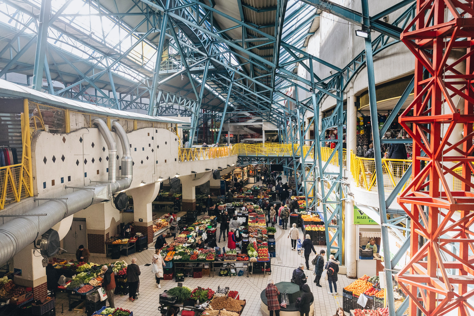 lehel csarnok 240321 majorkata9 09