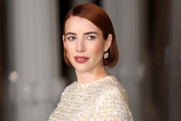 Emma RobertsEmma Roberts babák iránti rajongása egyesekben horrorfilmes hangulatot kelthet, de a színésznő élvezi a figurák hátborzongató hírnevét