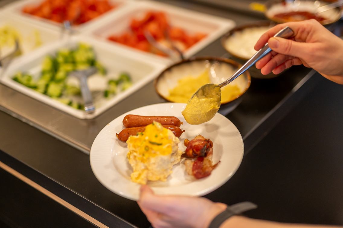 esztergom portobello hotel kis-duna etterem 260301 bi-0097