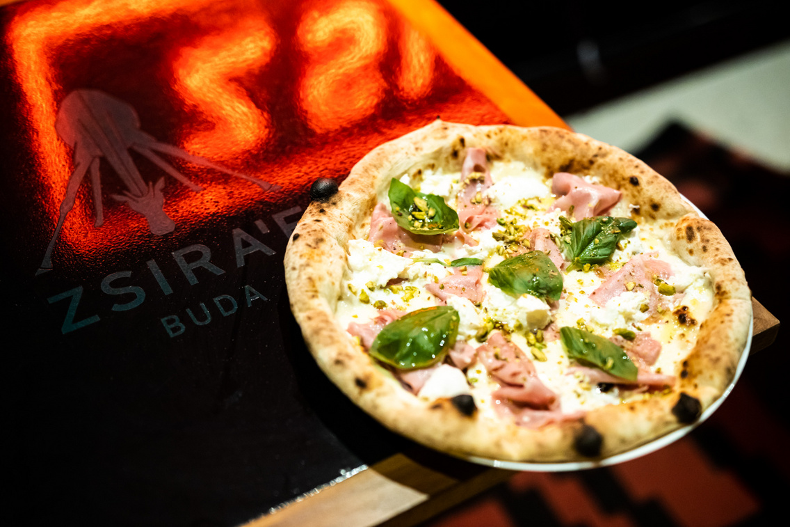 zsira-f-20210916-hirling-ba-lint-014