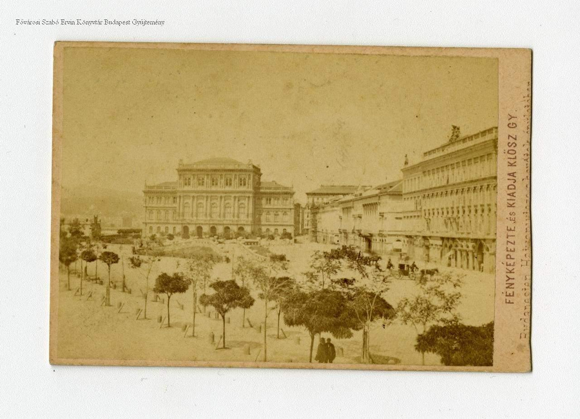 A Magyar Tudományos Akadémia és a Széchenyi tér