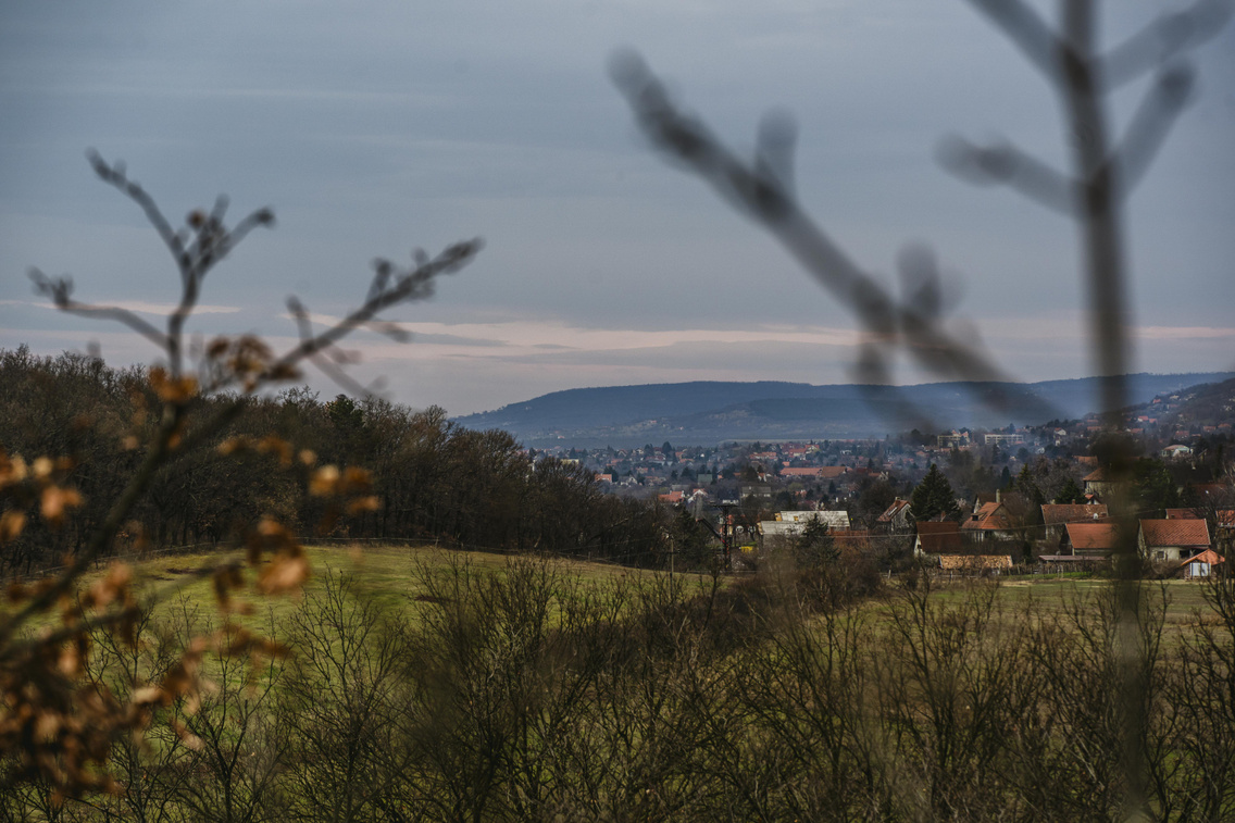 Vöröskő tanösvény Alsóörs(90)