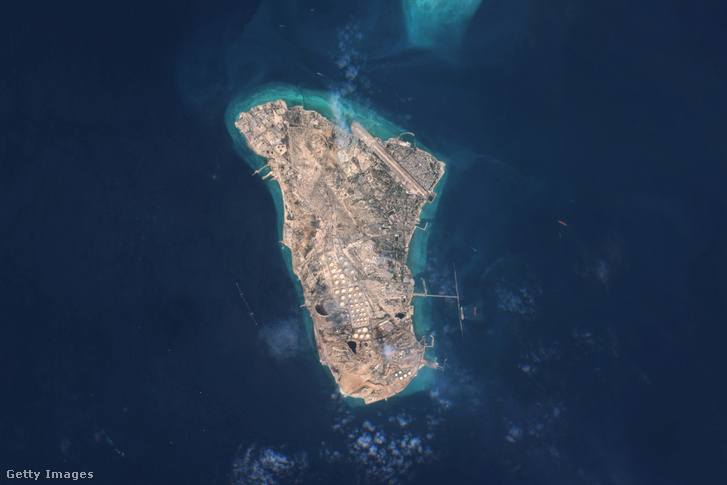 Műholdfelvétel Kharg-szigetéről 2024. október 3-án