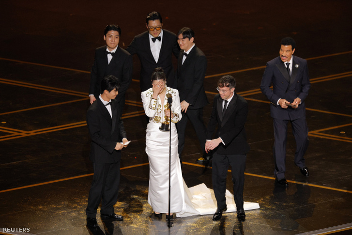 K-pop dal nyerte meg a legjobb eredeti betétdal aranyszobrát