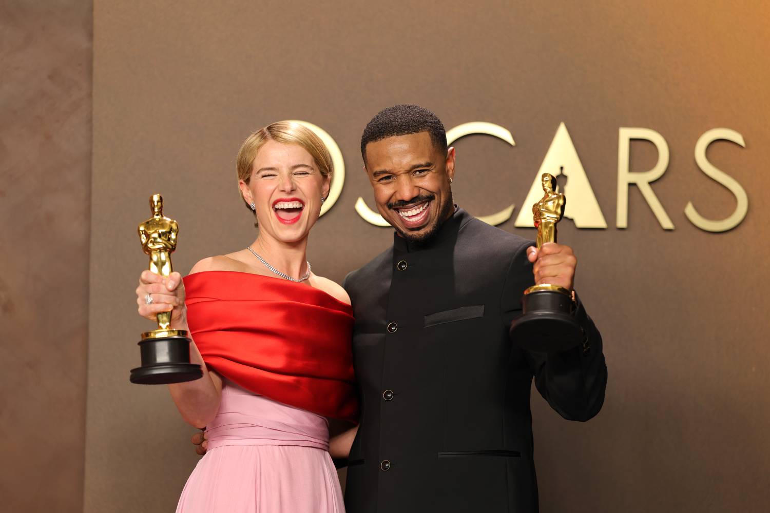 Jesse Buckley és Michael B. Jordan.