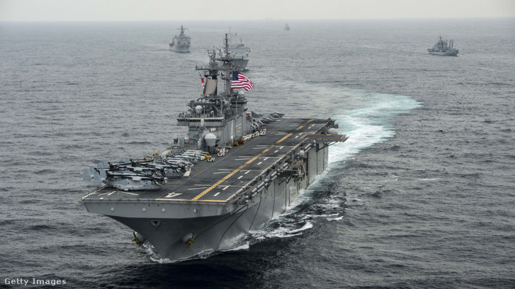 A USS Boxer rohamhajó.