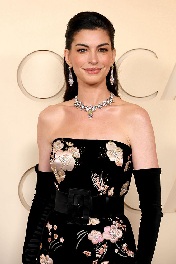 Anne HathawayAnne Hathaway évekig a „szeretjük utálni” kategóriába tartozott, olyannyira, hogy a „Hathahate” kifejezés is elterjedt