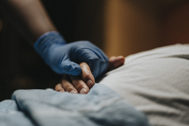 Egy hospice ápoló feltárta, ezt látják gyakran az emberek másodpercekkel a haláluk előtt