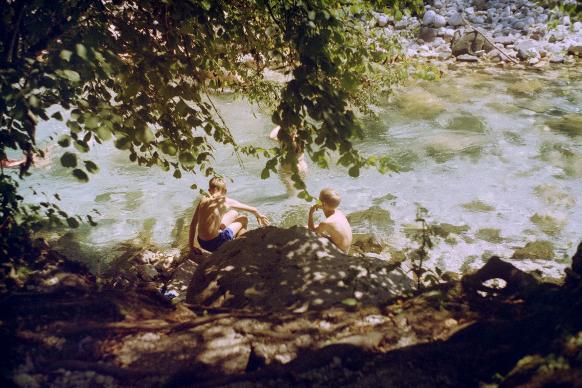 Peczár Henriett: Kedves Napok, 2025