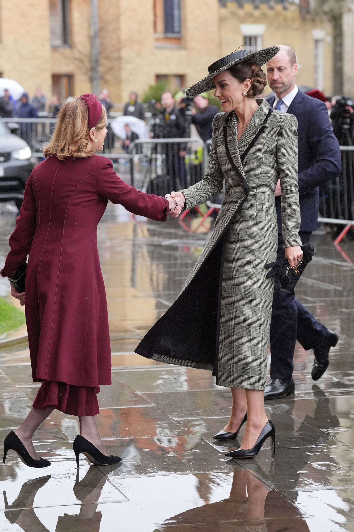 Tegnap került sor Dame Sarah Elisabeth Mullally canterburyi érsekké avatására, Katalin hercegné csodaszép volt az eseményen.