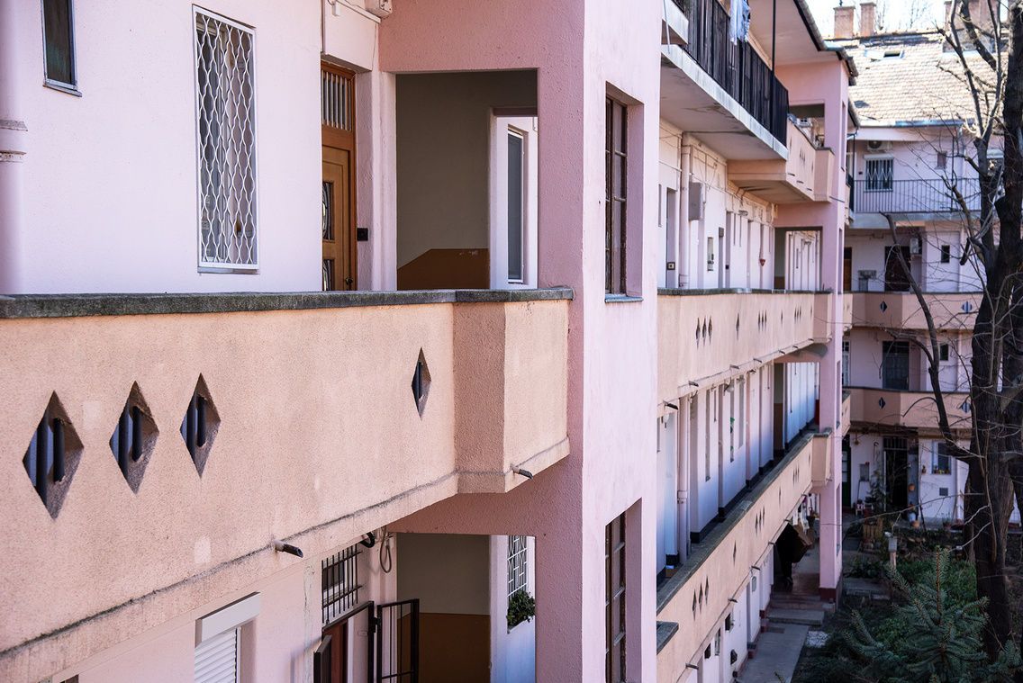 Bartók Béla út 124–126.