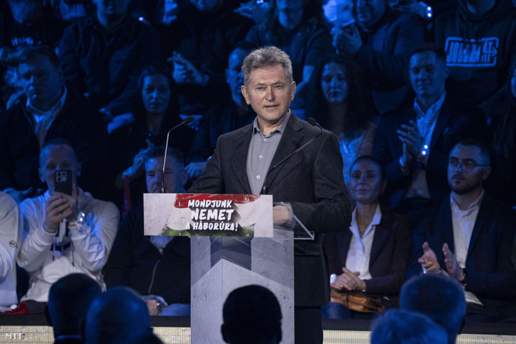 Bencsik János beszédet mond a Digitális Polgári Körök gyűlésén az esztergomi Suzuki Arénában 2026. február 28-án