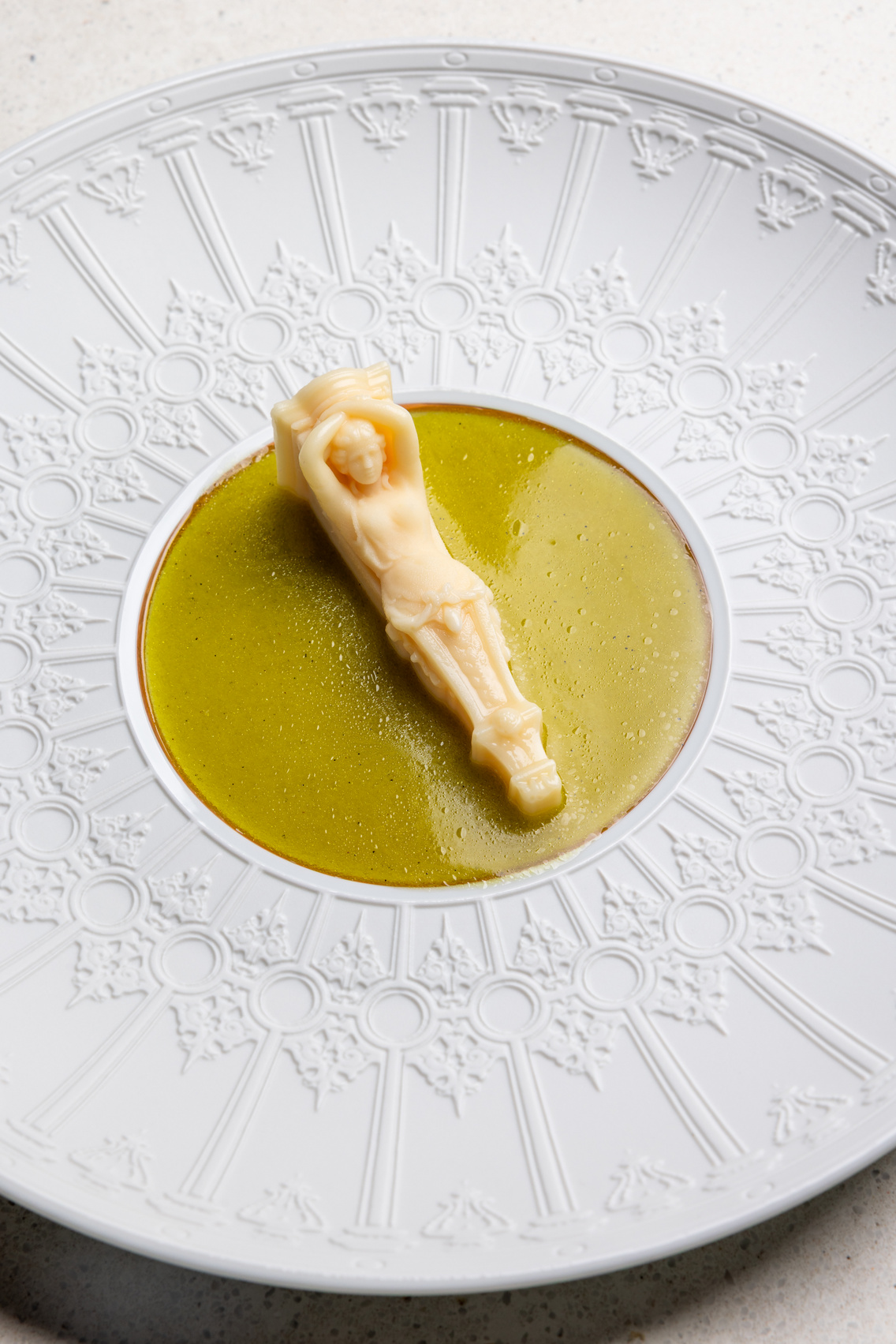 Marianne: Petrezselyemgyökér-krém, cseresznyevirág-ecet