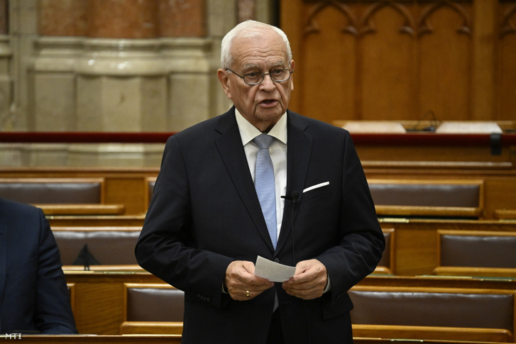 Harrach Péter 2025. november 17-én