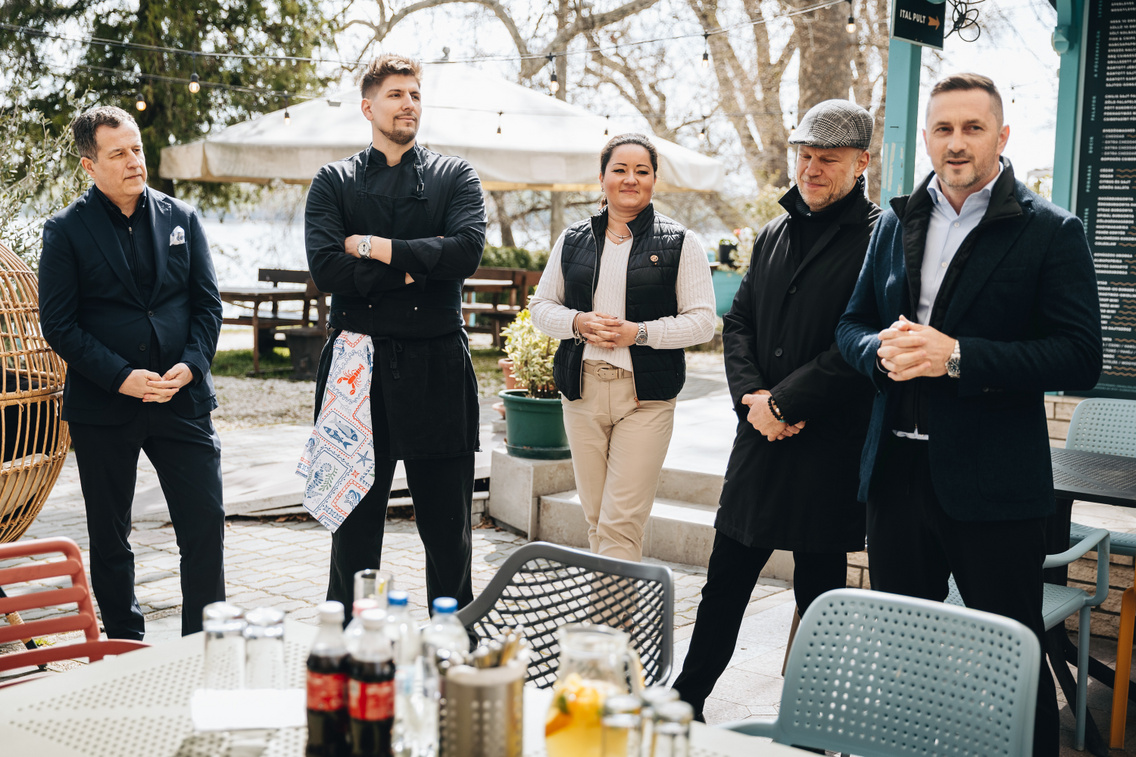 Az Eventrend csapata: Nagy Gábor, Juhász Dániel, Bálint Andrea, Kőrössy Zoltán és Kusnyár Gábor