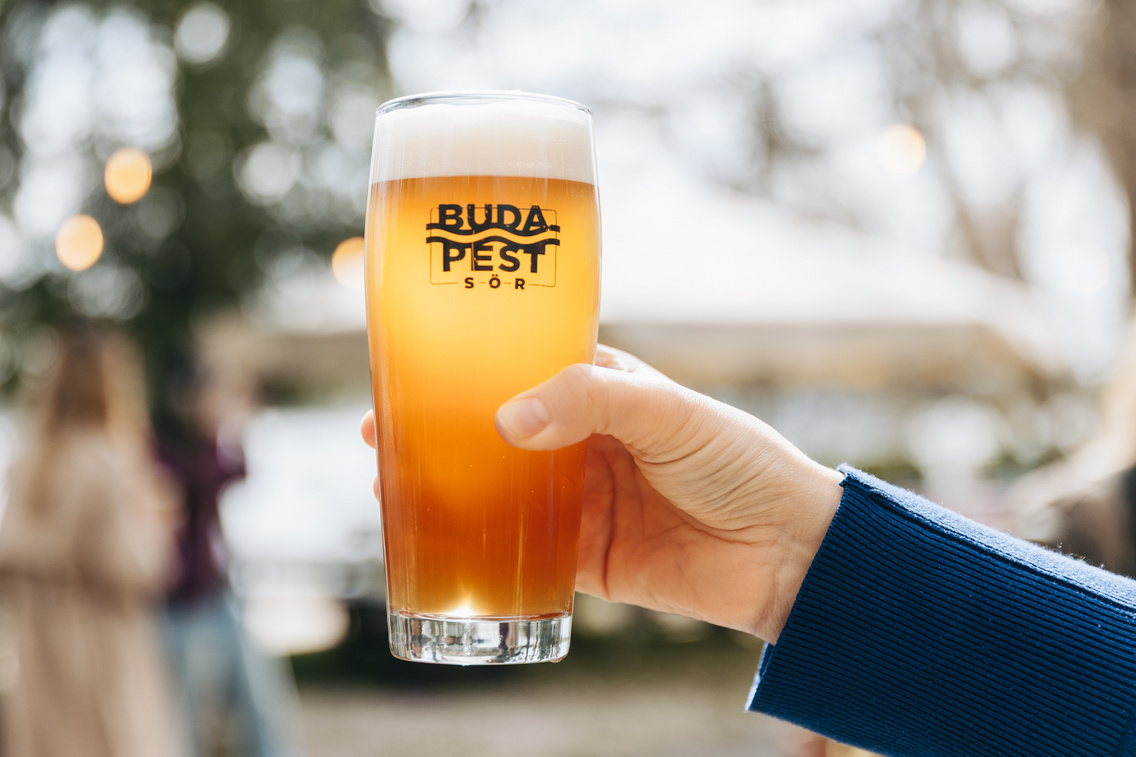 Alkoholmentes, csapolt Budapest Beer