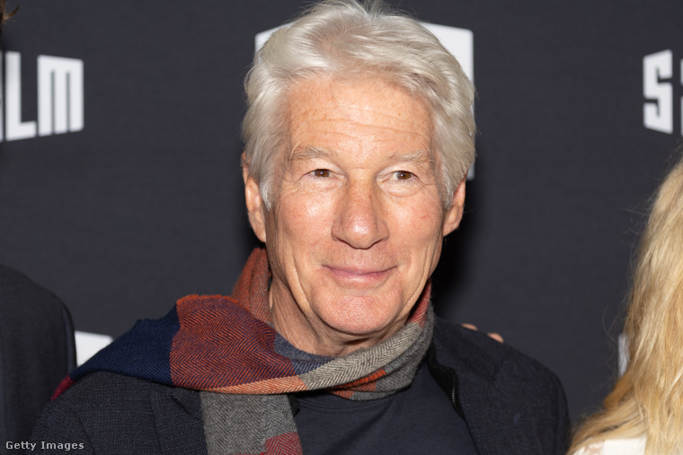 Richard Gere&nbsp;Richard Gere 2024-ben beszélt arról, hogy felesége, Alejandra Silva kedvéért Spanyolországba költöznek a gyerekeikkel