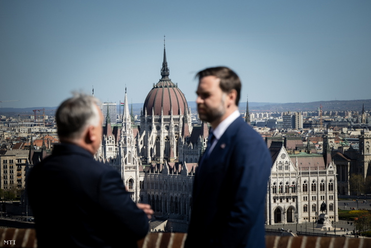 Orbán Viktor miniszterelnök fogadja J. D. Vance amerikai alelnököt a Karmelita kolostorban 2026. április 7-én