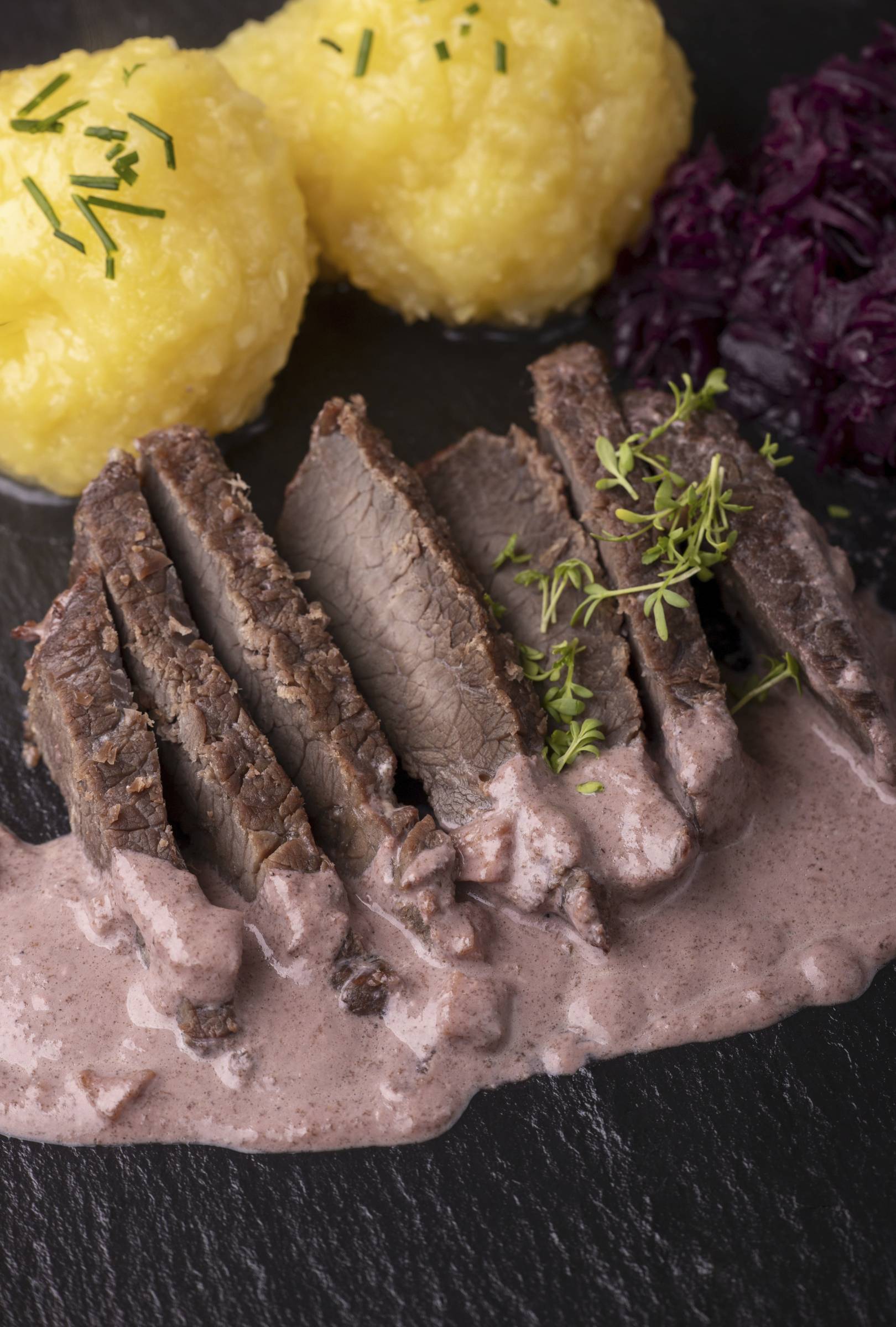 A tiroli mártás az osztrák konyha egyik kedvelt mártása.