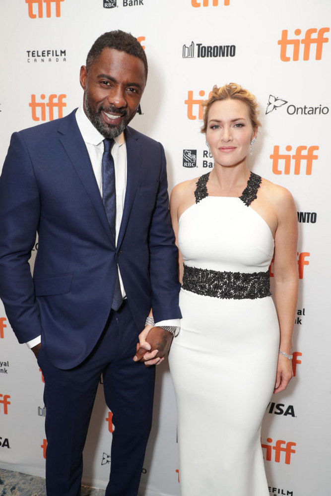 Kate Winslet&nbsp;Kate Winslet már jó pár szerelmi jelenetet forgatott a karrierje során, azonban saját bevallása szerint az idő és tapasztalat sem tette kellemetlenebbé ezeket a szituációkat.&nbsp;„Azok a jelenetek tényleg kínosak - nem számít, hogyan nézzük” - mondta Winslet az E! Newsnak 2017-ben a Hegyek között című filmben Idris Elbával forgatott romantikus jeleneteiről.