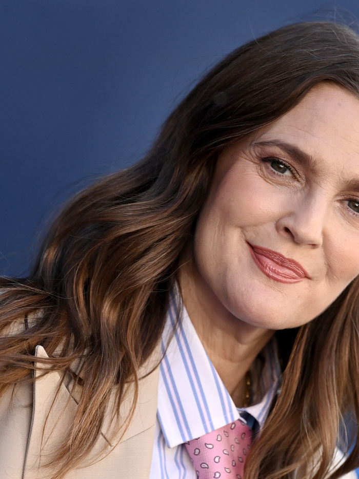 Drew Barrymore felfedte, ezért nem visel már egyáltalán melltartót