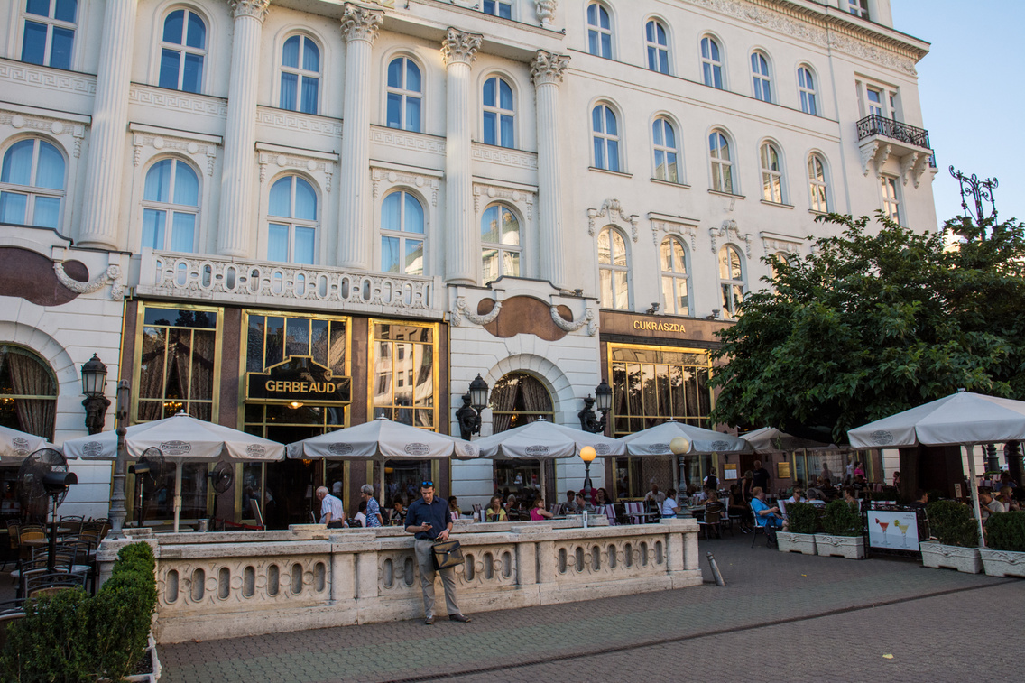 vorosmarty-ter korosi-tamas 20140901