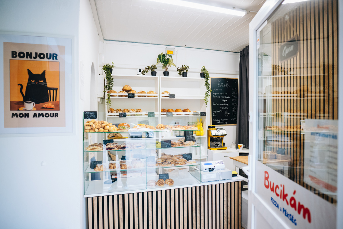 LB 20260415 bucikam 0011