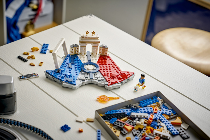 Mbappé szettje építés közben