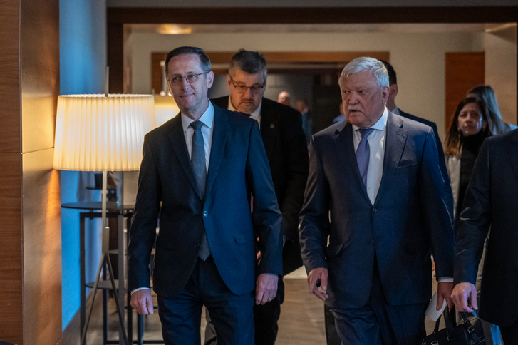 Varga Mihály és Csányi Sándor 2026. április 17-én