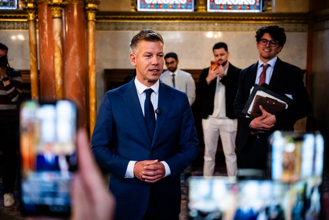 Magyar Péter bejelentette a&nbsp;Tisza-kormány újabb minisztereit