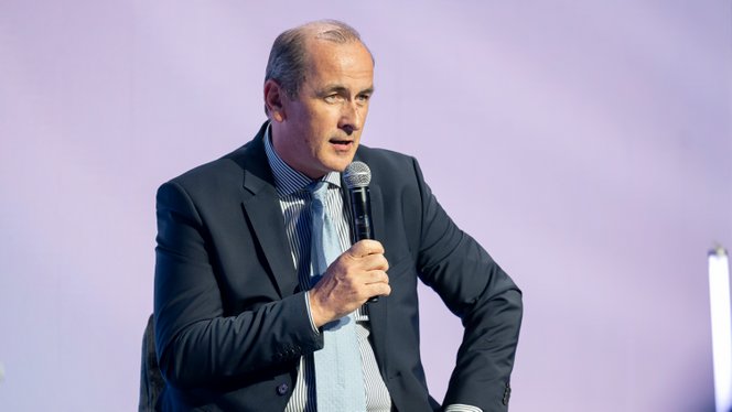 Az új egészségügyi miniszter máris bejelentett egy tervet, amely az életmentő gyógyszereket is érinti