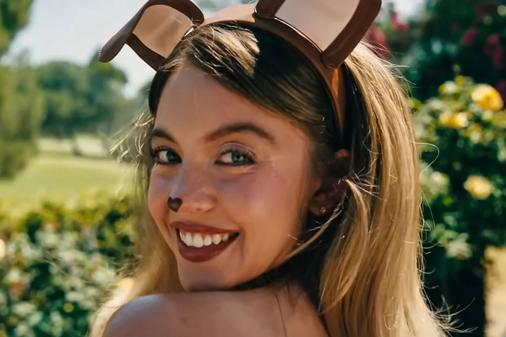 Meztelenre vetkőzött Sydney Sweeney