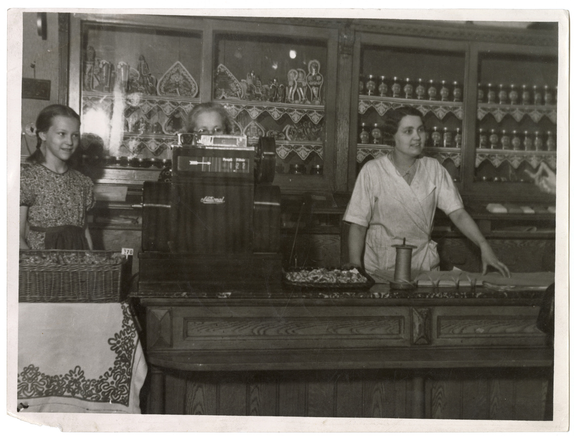 A Beliczay mézeskalácsbolt