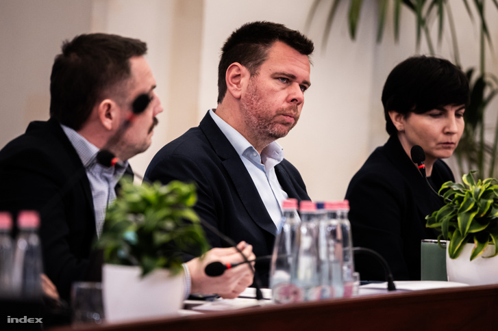 Vitézy Dávid 2026. január 28-án