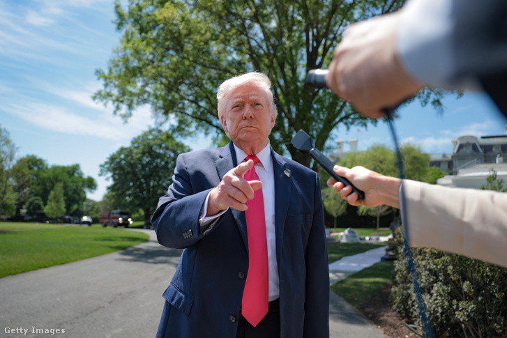 Donald Trump 2026. április 16-án