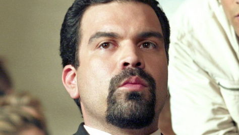 A Született feleségek macsó Carlosa 54 évesen, ősz hajjal és szakállal