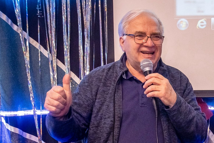 „Nekem ezzel azt üzenik, hogy tesznek rá” – Üzent a halálra égett legendás magyar DJ fia