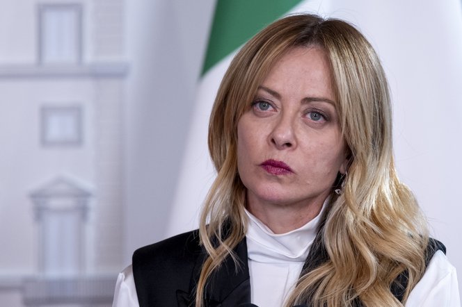 Prostituáltnak nevezték Giorgia Melonit az orosz tévében, bekérették Olaszországban az orosz nagykövetet