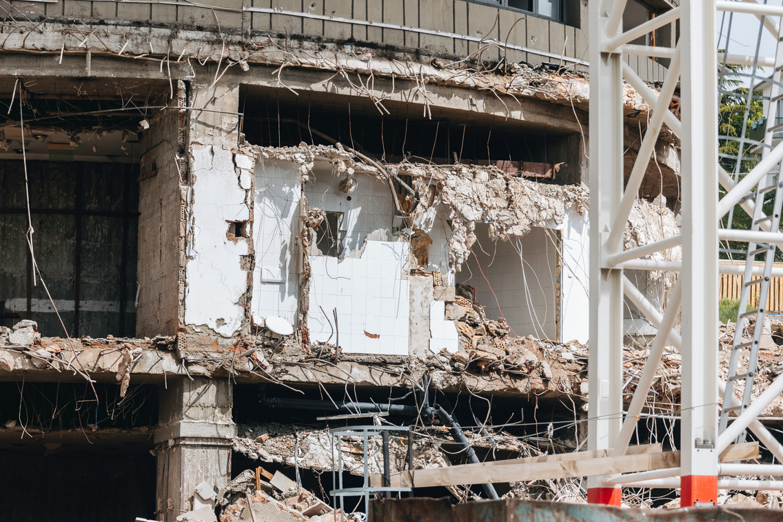 korszallo bontasa 260421 majorkata-50