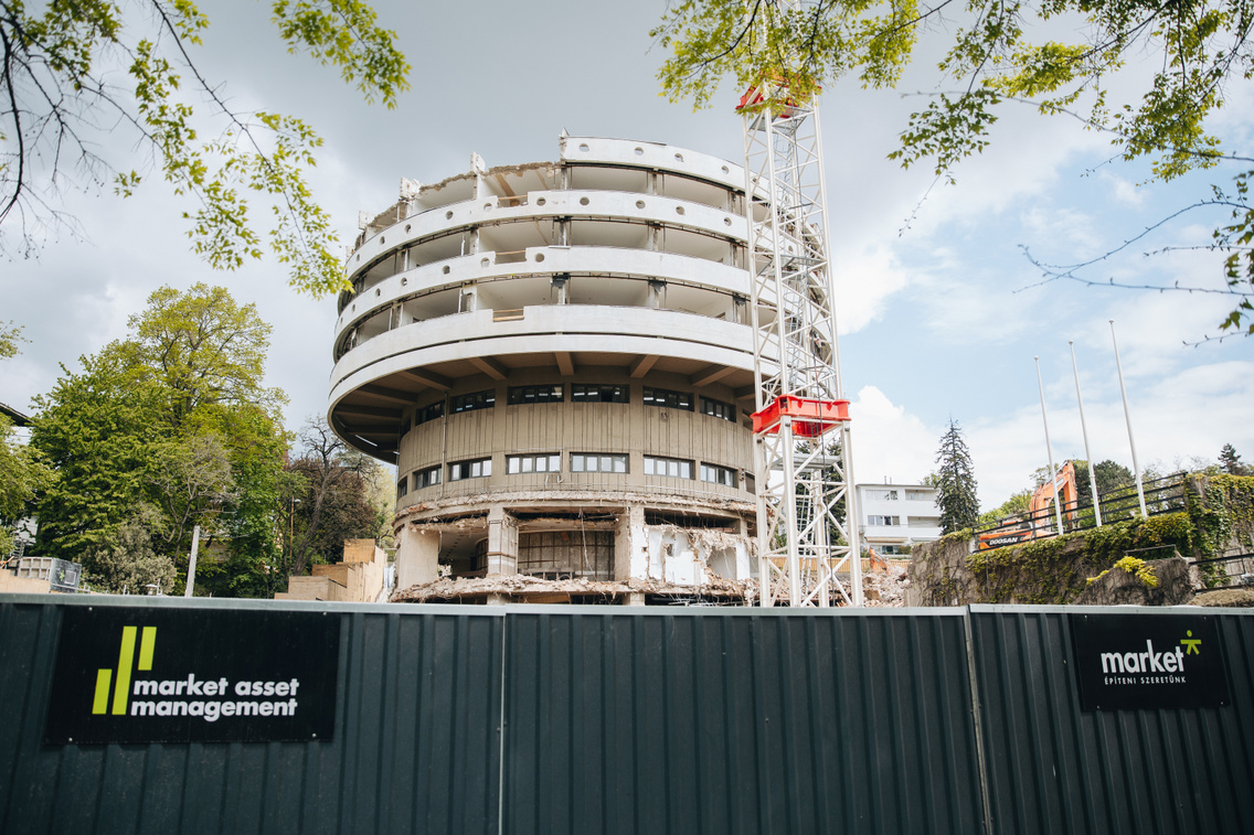 korszallo bontasa 260421 majorkata-46