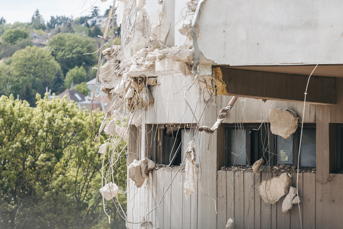 korszallo bontasa 260421 majorkata-7