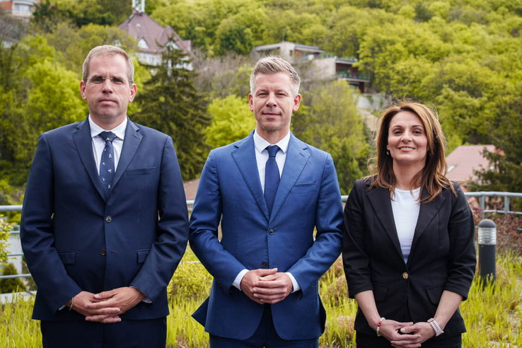 Két új minisztert jelentett be Magyar Péter