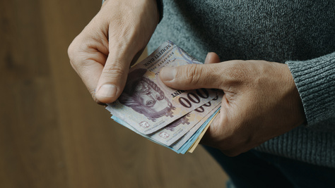 Új készpénzfizetési limit jön: sokakat érhet meglepetés vásárláskor