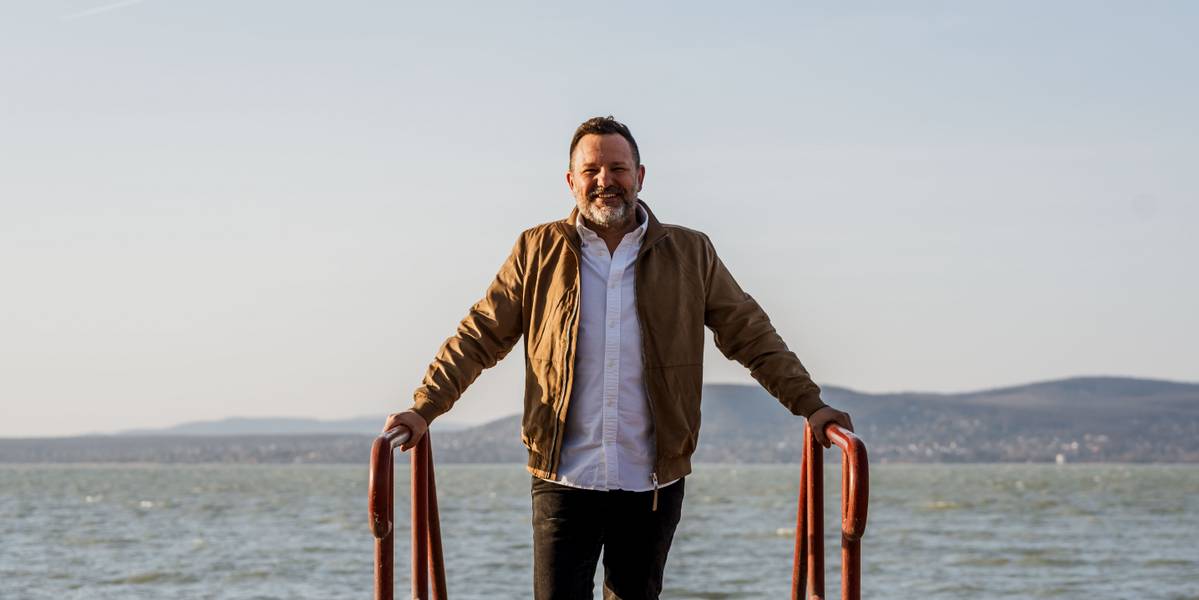 „Az vagy, amit megeszel, én maximálisan hiszek ebben” – Koós Tamással, a Mesés Gasztroműhely vezetőjével beszélgettünk